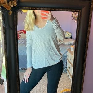 American Eagle long sleeve tee